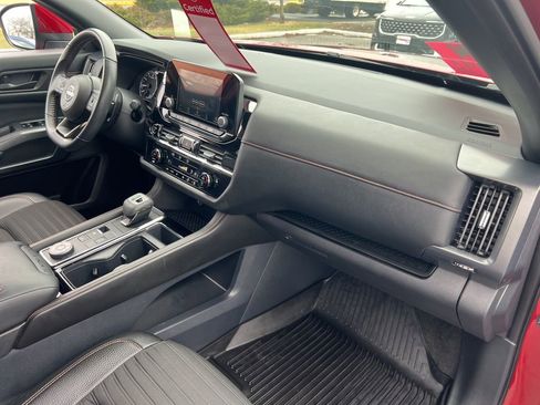 Certified 2024 Nissan Pathfinder Rock Creek image 23