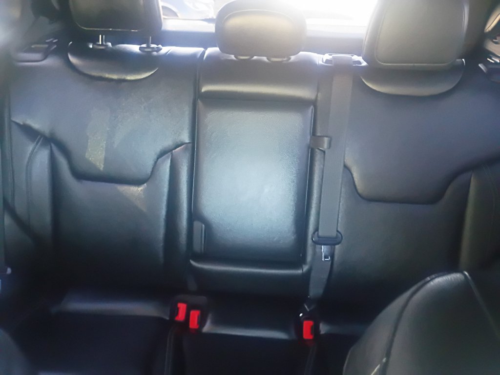 Used 2025 Jeep Compass Limited AWD/4WD image 9