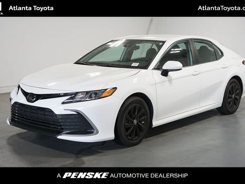 Used 2024 Toyota Camry LE image 1