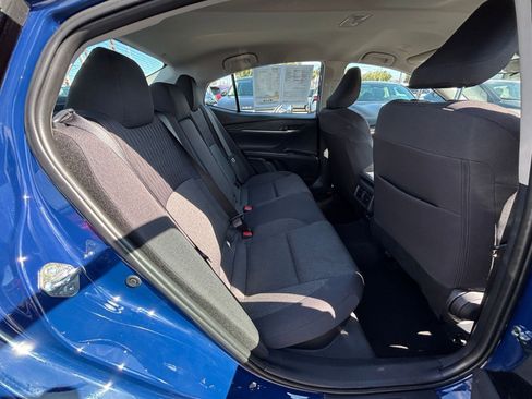 Used 2025 Toyota Camry LE FWD image 38