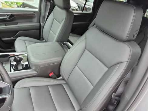 New 2026 Chevrolet Tahoe LT w/ Comfort Package AWD/4WD image 19