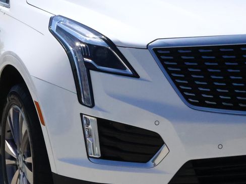 Used 2024 Cadillac XT5 Premium Luxury FWD image 9