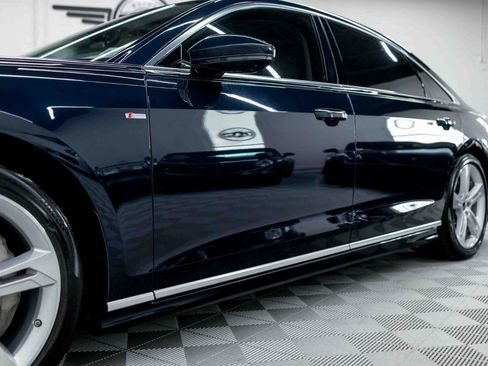 Used 2025 Audi A8 L 3.0T AWD/4WD image 35