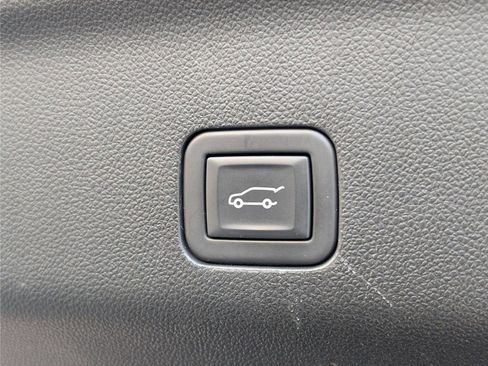 Used 2023 Chevrolet Tahoe RST image 16