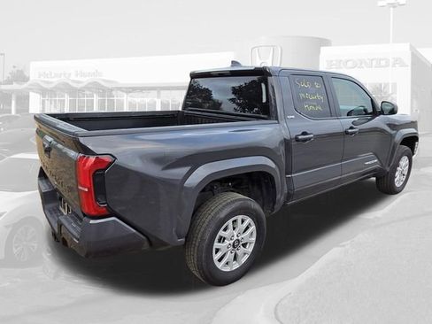 Used 2024 Toyota Tacoma SR5 image 5