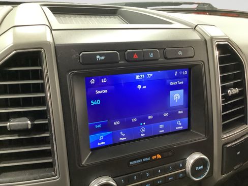 Used 2020 Ford Expedition XLT w/ Equipment Group 202A RWD image 17