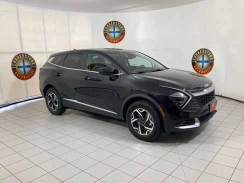 Used 2025 Kia Sportage LX AWD/4WD image 20