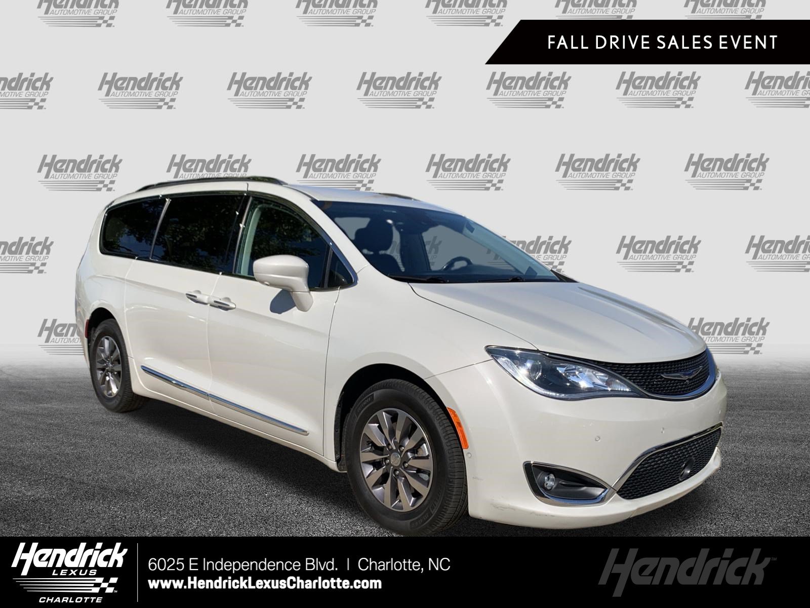 Used 2019 Chrysler Pacifica Touring-L Plus w/ Advanced Safetytec Group FWD image 1