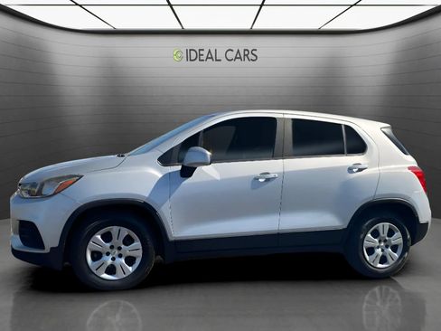 Used 2017 Chevrolet Trax LS FWD image 8