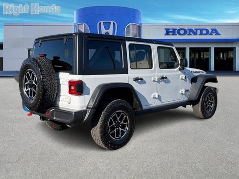 Used 2024 Jeep Wrangler Rubicon image 7