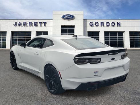 Used 2019 Chevrolet Camaro LT w/ 1LE Track Performance Package RWD image 3