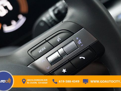 Used 2025 Hyundai Kona SEL image 21