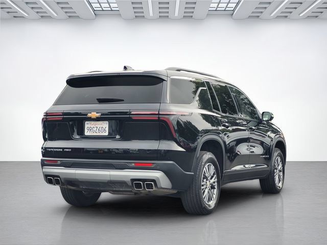 Used 2025 Chevrolet Traverse LT AWD/4WD image 4