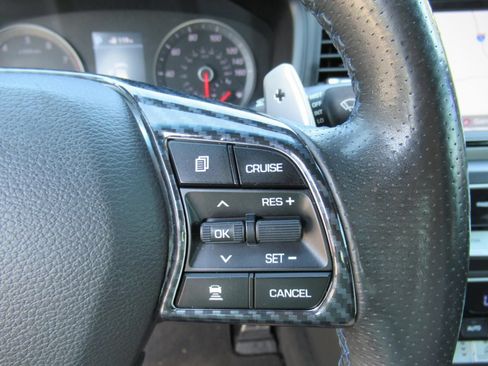 Used 2018 Hyundai Sonata Limited w/ Cargo Package FWD image 28