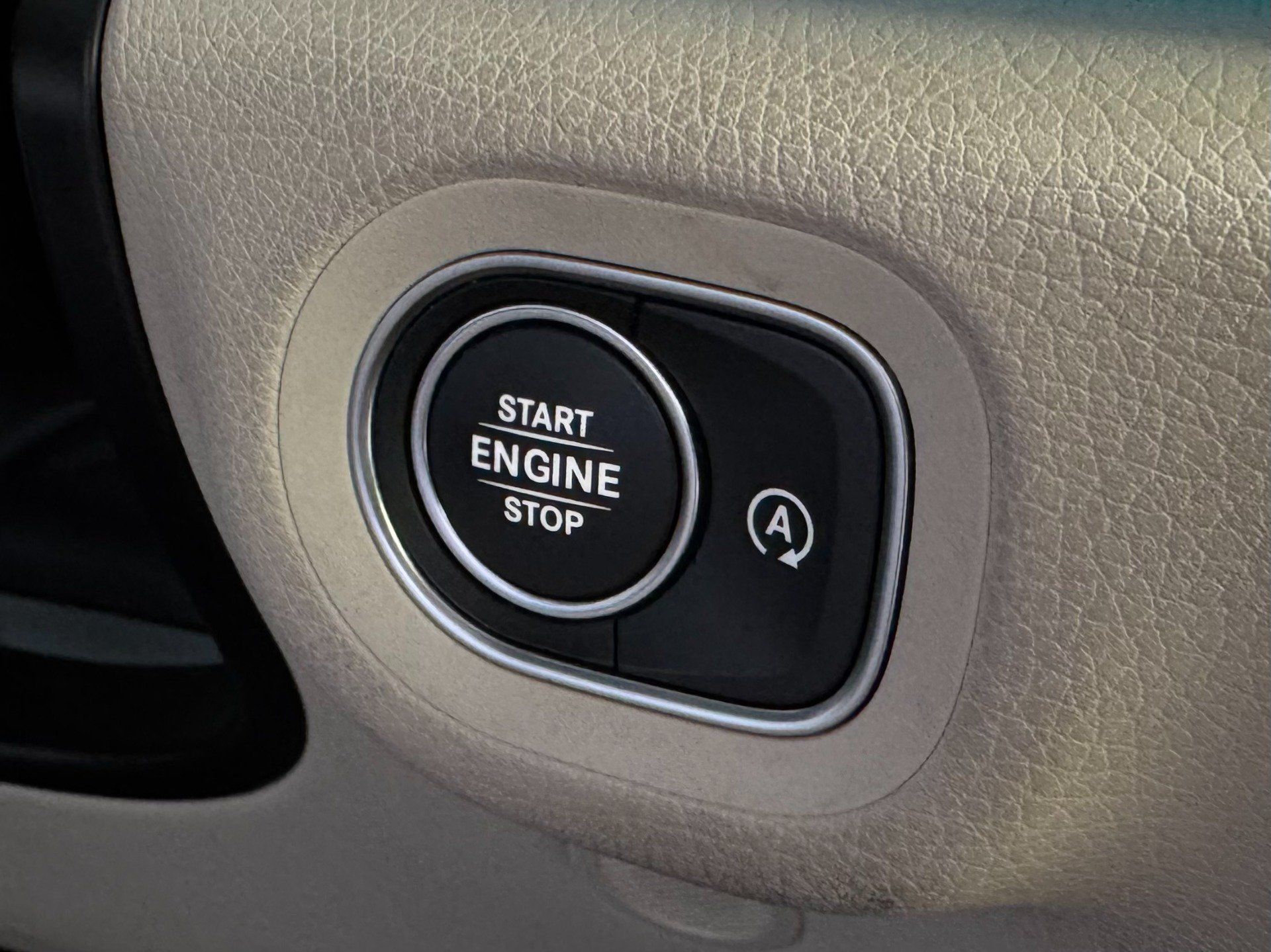 Used 2022 Mercedes-Benz GLS 450 4MATIC image 31