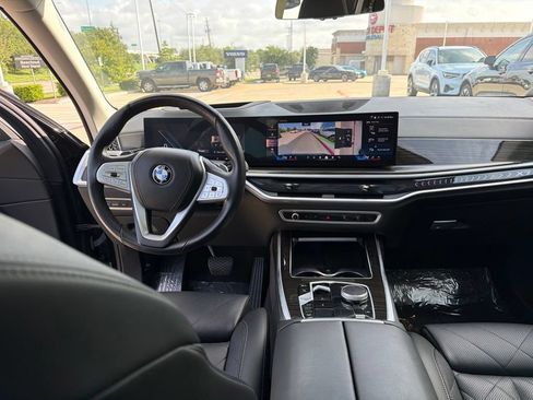 Used 2024 BMW X7 xDrive40i AWD/4WD image 13