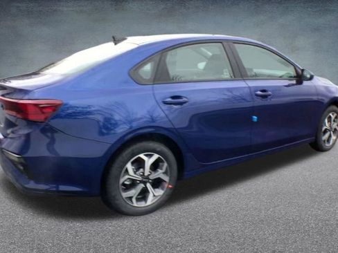 Used 2021 Kia Forte LXS FWD image 23