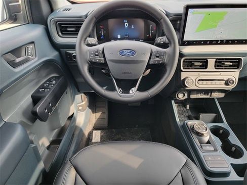 New 2025 Ford Maverick Lariat w/ Black Appearance Package image 30