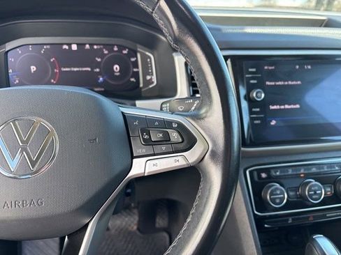 Used 2021 Volkswagen Atlas SEL Premium image 19