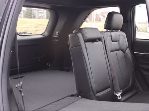 New 2026 Jeep Grand Cherokee Limited Reserve image 32