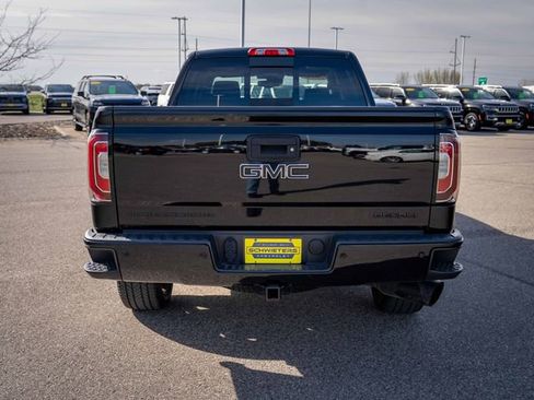 Used 2016 GMC Sierra 1500 Denali w/ Denali Ultimate Package AWD/4WD image 8