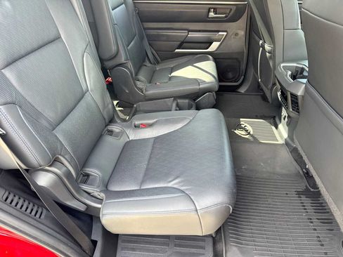 Used 2023 Toyota Sequoia Platinum AWD/4WD image 21