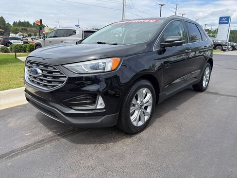 Used 2020 Ford Edge Titanium w/ Cargo Accessory Package FWD image 4