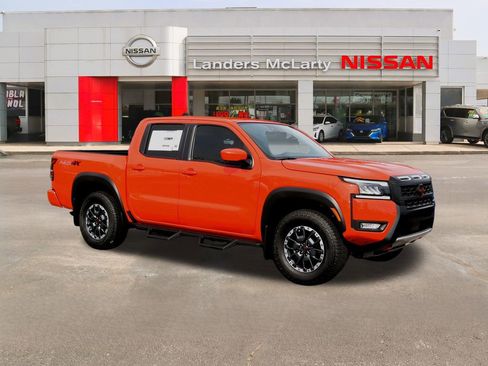 New 2026 Nissan Frontier PRO-4X w/ Pro-4x Convenience Package image 1