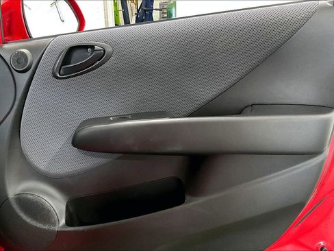 Used 2007 Honda Fit Sport image 23