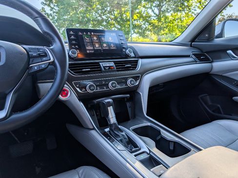 Used 2018 Honda Accord EX-L image 24