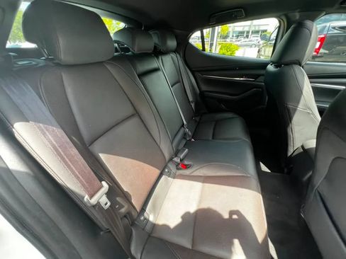 Used 2019 MAZDA MAZDA3 Hatchback w/ Premium Package FWD image 21