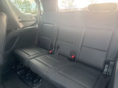 Used 2021 Chevrolet Tahoe Z71 w/ Z71 Off-Road Package image 18