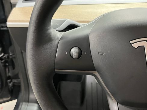 Used 2022 Tesla Model 3 Performance image 21