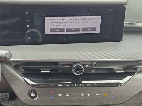 Used 2025 Nissan Murano SV image 17