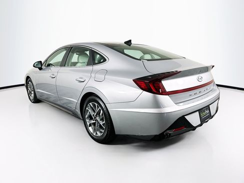Used 2023 Hyundai Sonata SEL w/ Convenience Package FWD image 5