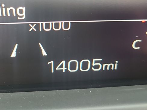 Used 2025 GMC Acadia Elevation w/ LPO, All-Weather Package image 24