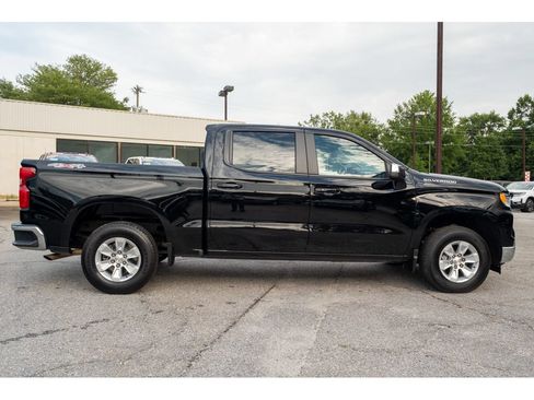 Used 2025 Chevrolet Silverado 1500 LT AWD/4WD image 9