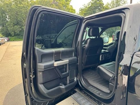 Used 2019 Ford F150 Raptor w/ Equipment Group 802A Luxury AWD/4WD image 12