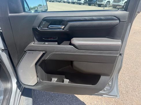 Used 2024 GMC Sierra 1500 AT4X AWD/4WD image 18