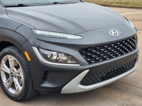 Used 2023 Hyundai Kona SEL image 11
