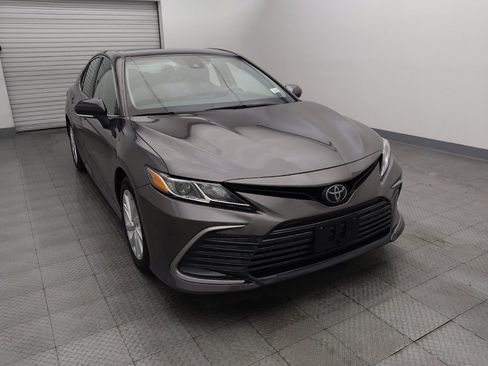 Used 2023 Toyota Camry LE FWD image 14