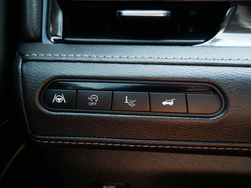 Used 2025 INFINITI QX80 Sensory AWD/4WD image 28