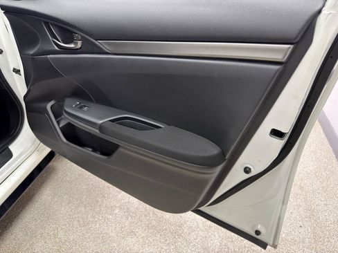 Used 2019 Honda Civic Sport image 13