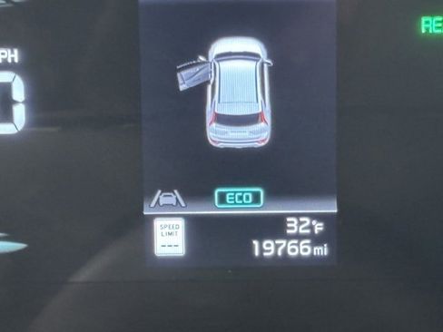 Used 2023 Kia Niro EX image 19