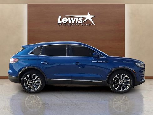 Used 2021 Lincoln Nautilus Reserve image 5