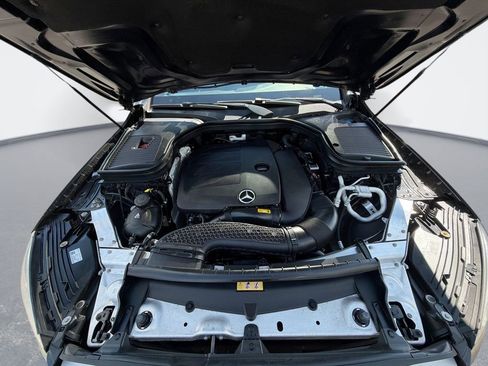 Used 2021 Mercedes-Benz GLC 300 4MATIC image 18