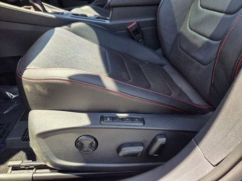 Used 2023 Volkswagen Jetta GLI Autobahn FWD image 11
