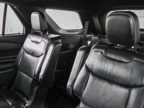 Used 2021 Ford Explorer ST w/ ST Street Pack image 25