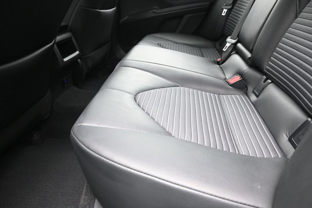 Used 2023 Toyota Camry SE FWD image 16