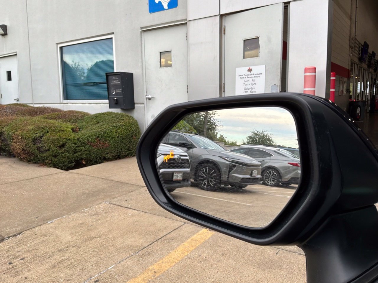 New 2027 Toyota Corolla SE FWD image 18